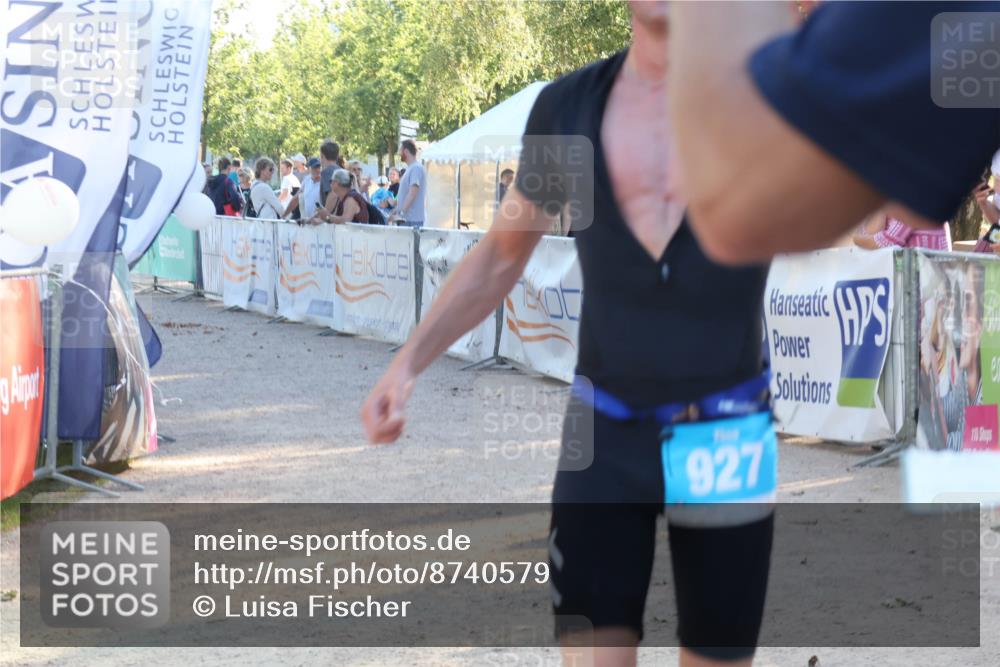07.09.2025 - 19. Norderstedt Triathlon Luisa Fischer http://msf.ph/oto/8740579 07.09.2025 16:53:30 Ziel 927 meine-sportfotos.de