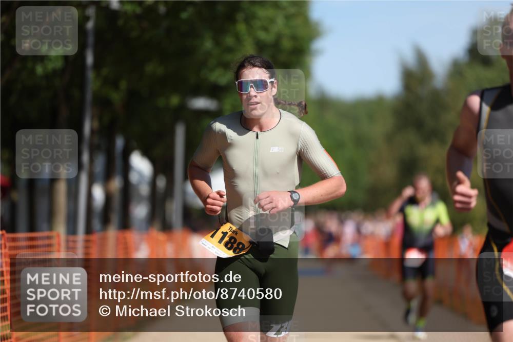 07.09.2025 - 19. Norderstedt Triathlon Michael Strokosch http://msf.ph/oto/8740580 07.09.2025 11:52:27 Laufen 154, 771, 1188, 1377 meine-sportfotos.de
