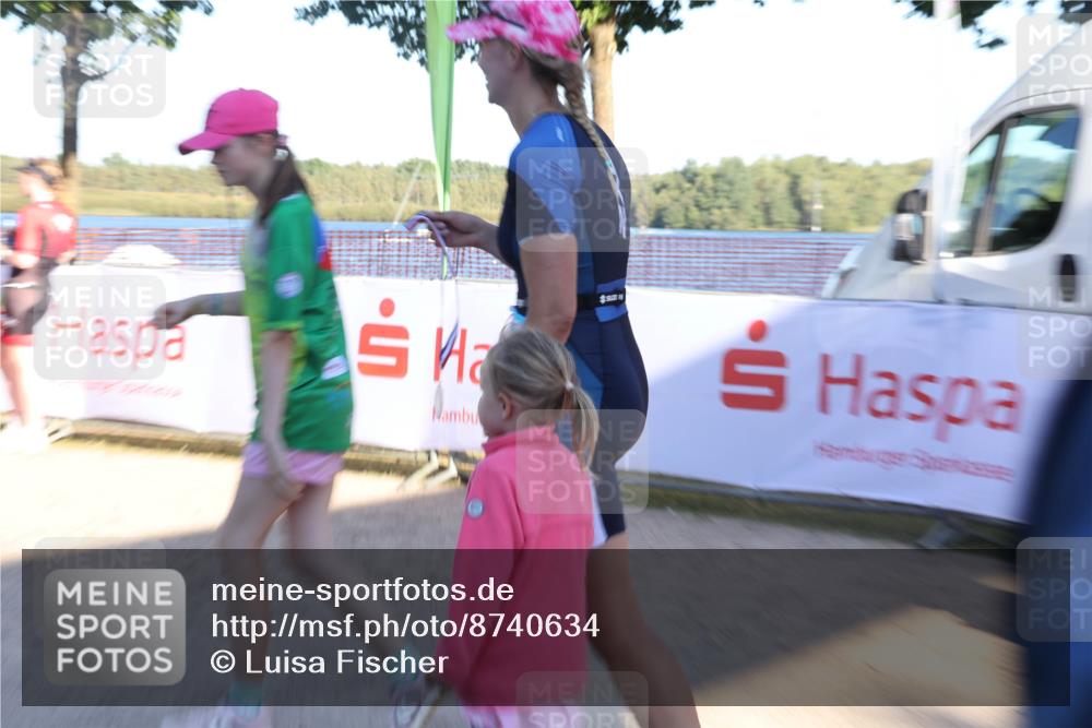 07.09.2025 - 19. Norderstedt Triathlon Luisa Fischer http://msf.ph/oto/8740634 07.09.2025 16:54:21 Ziel 1083, 1470 meine-sportfotos.de