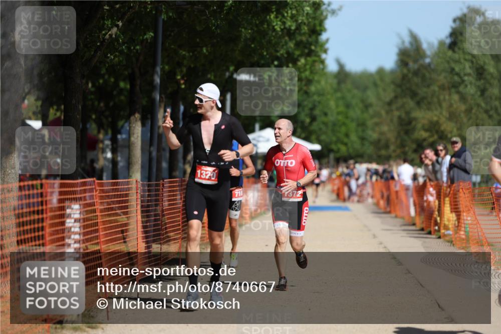 07.09.2025 - 19. Norderstedt Triathlon Michael Strokosch http://msf.ph/oto/8740667 07.09.2025 12:30:56 Laufen 710, 1300, 1320, 1372 meine-sportfotos.de