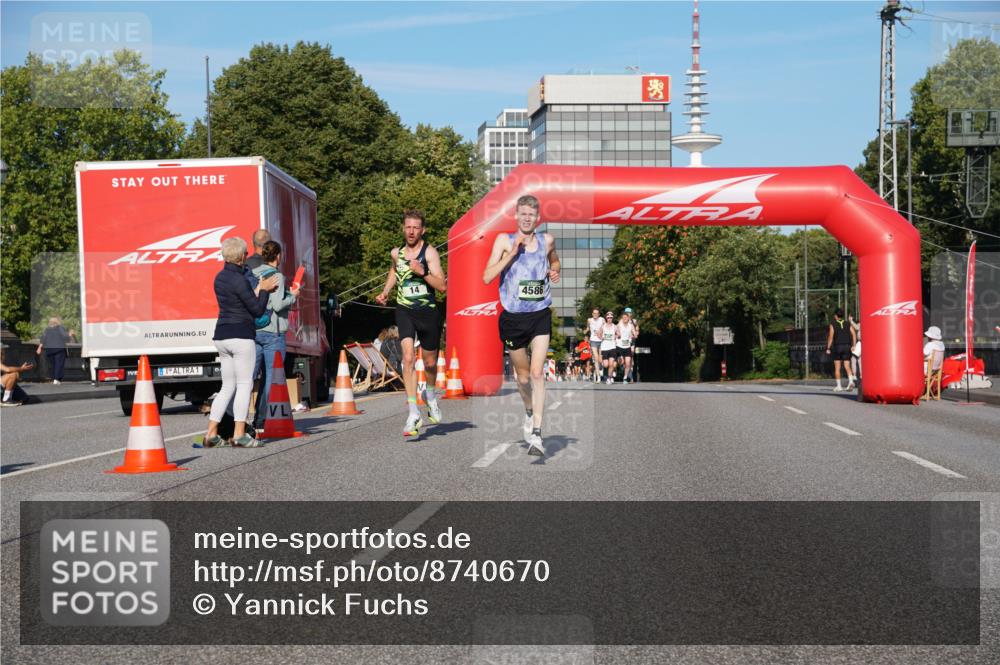 07.09.2025 - BARMER Alsterlauf Yannick Fuchs http://msf.ph/oto/8740670 07.09.2025 09:27:36 Laufen 1, 4586 meine-sportfotos.de