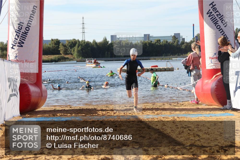 07.09.2025 - 19. Norderstedt Triathlon Luisa Fischer http://msf.ph/oto/8740686 07.09.2025 09:31:02 Schwimmen 564, 597, 602, 616, 621 meine-sportfotos.de