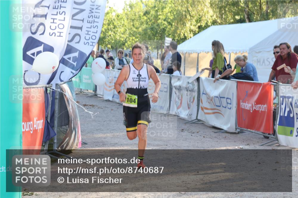 07.09.2025 - 19. Norderstedt Triathlon Luisa Fischer http://msf.ph/oto/8740687 07.09.2025 16:54:30 Ziel 1083, 1104 meine-sportfotos.de