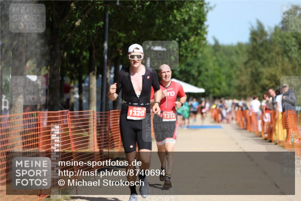 07.09.2025 - 19. Norderstedt Triathlon Michael Strokosch http://msf.ph/oto/8740694 07.09.2025 12:30:57 Laufen 710, 1300, 1320, 1372 meine-sportfotos.de