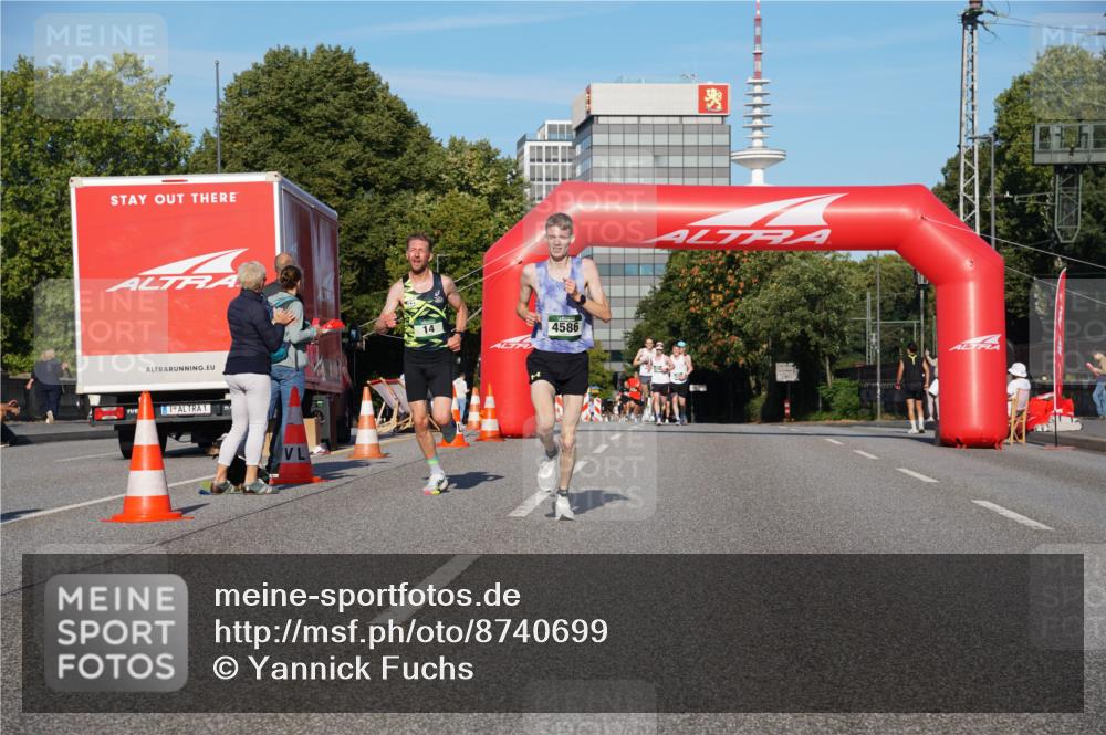 07.09.2025 - BARMER Alsterlauf Yannick Fuchs http://msf.ph/oto/8740699 07.09.2025 09:27:36 Laufen 1, 14, 4586 meine-sportfotos.de