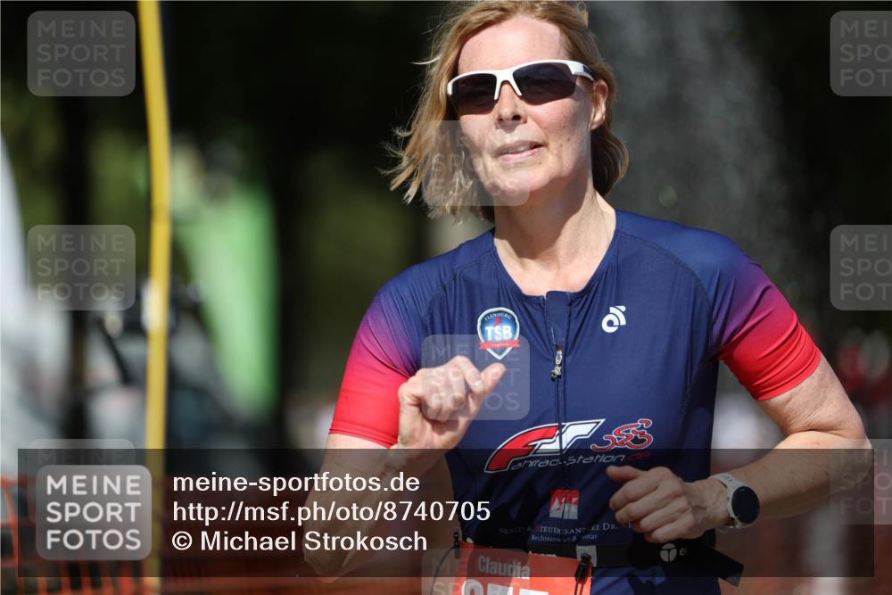 07.09.2025 - 19. Norderstedt Triathlon Michael Strokosch http://msf.ph/oto/8740705 07.09.2025 13:49:31 Laufen 855 meine-sportfotos.de