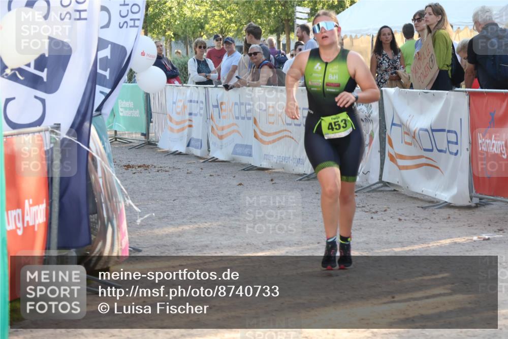 07.09.2025 - 19. Norderstedt Triathlon Luisa Fischer http://msf.ph/oto/8740733 07.09.2025 16:54:40 Ziel 453 meine-sportfotos.de