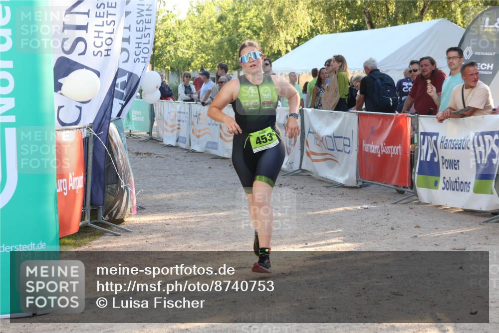 07.09.2025 - 19. Norderstedt Triathlon Luisa Fischer http://msf.ph/oto/8740753 07.09.2025 16:54:41 Ziel 453 meine-sportfotos.de