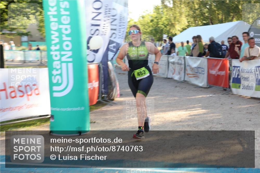 07.09.2025 - 19. Norderstedt Triathlon Luisa Fischer http://msf.ph/oto/8740763 07.09.2025 16:54:42 Ziel 453 meine-sportfotos.de