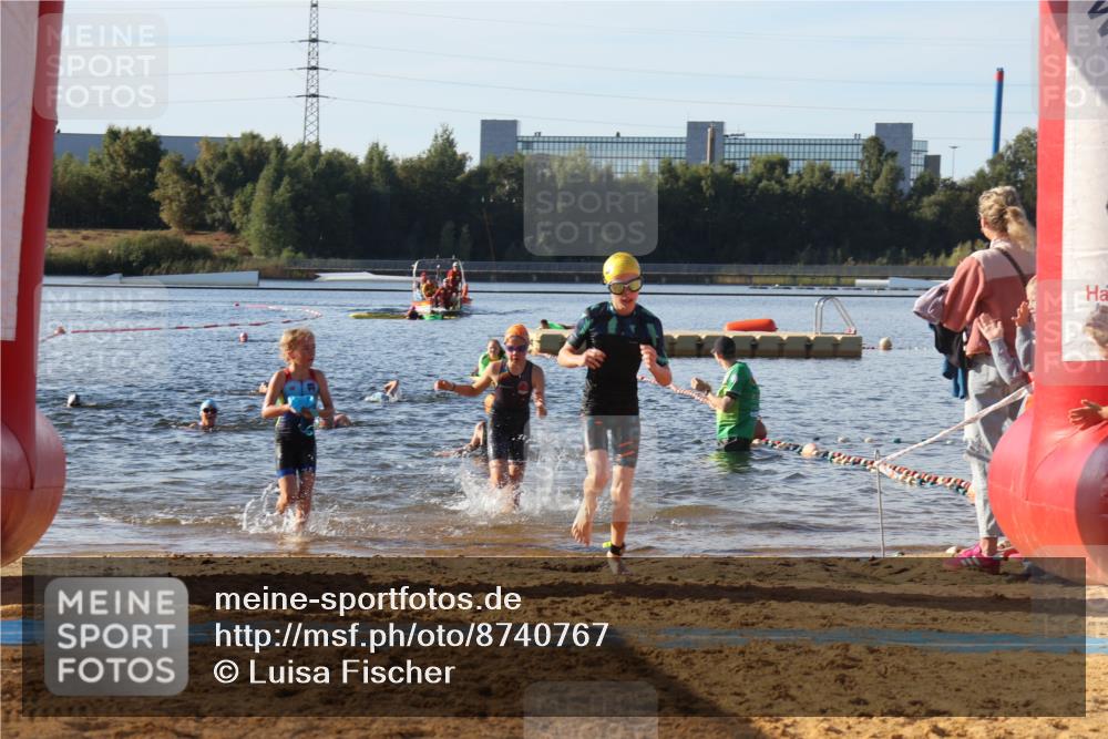 07.09.2025 - 19. Norderstedt Triathlon Luisa Fischer http://msf.ph/oto/8740767 07.09.2025 09:31:10 Schwimmen 555, 564, 608, 610 meine-sportfotos.de