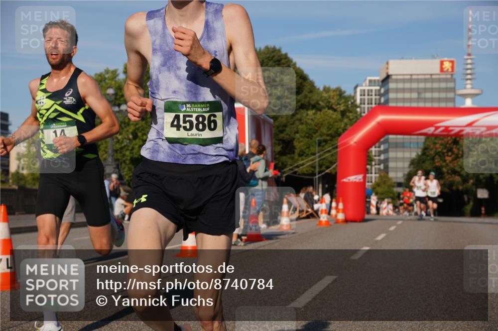 07.09.2025 - BARMER Alsterlauf Yannick Fuchs http://msf.ph/oto/8740784 07.09.2025 09:27:39 Laufen 14, 36, 4586 meine-sportfotos.de