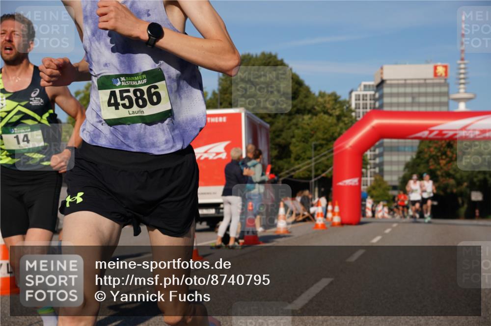 07.09.2025 - BARMER Alsterlauf Yannick Fuchs http://msf.ph/oto/8740795 07.09.2025 09:27:39 Laufen 14, 36, 4586, 1, 4 meine-sportfotos.de
