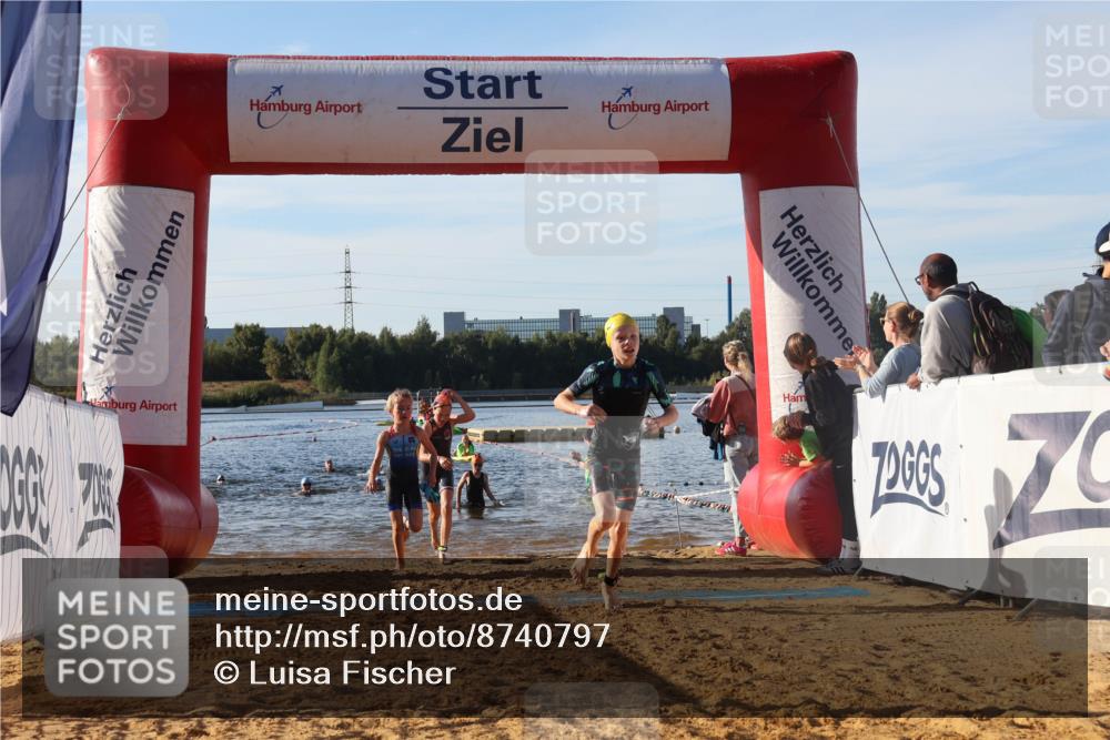 07.09.2025 - 19. Norderstedt Triathlon Luisa Fischer http://msf.ph/oto/8740797 07.09.2025 09:31:12 Schwimmen 555, 564, 608, 610 meine-sportfotos.de