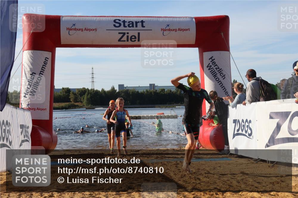 07.09.2025 - 19. Norderstedt Triathlon Luisa Fischer http://msf.ph/oto/8740810 07.09.2025 09:31:13 Schwimmen 555, 564, 608, 610 meine-sportfotos.de