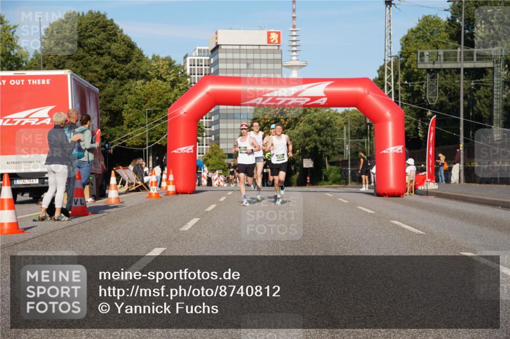 07.09.2025 - BARMER Alsterlauf Yannick Fuchs http://msf.ph/oto/8740812 07.09.2025 09:27:42 Laufen 1, 396, 5826 meine-sportfotos.de