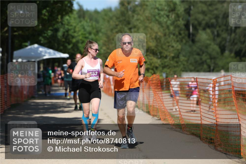 07.09.2025 - 19. Norderstedt Triathlon Michael Strokosch http://msf.ph/oto/8740813 07.09.2025 13:49:50 Laufen 353, 1304 meine-sportfotos.de