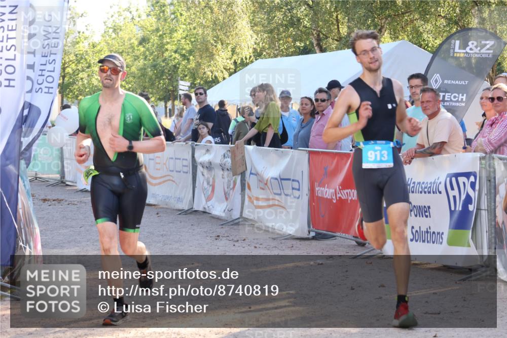 07.09.2025 - 19. Norderstedt Triathlon Luisa Fischer http://msf.ph/oto/8740819 07.09.2025 16:55:07 Ziel 913, 1494 meine-sportfotos.de