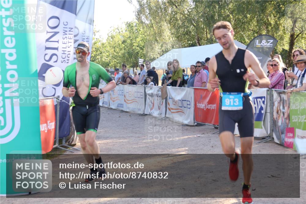 07.09.2025 - 19. Norderstedt Triathlon Luisa Fischer http://msf.ph/oto/8740832 07.09.2025 16:55:08 Ziel 913, 1494 meine-sportfotos.de