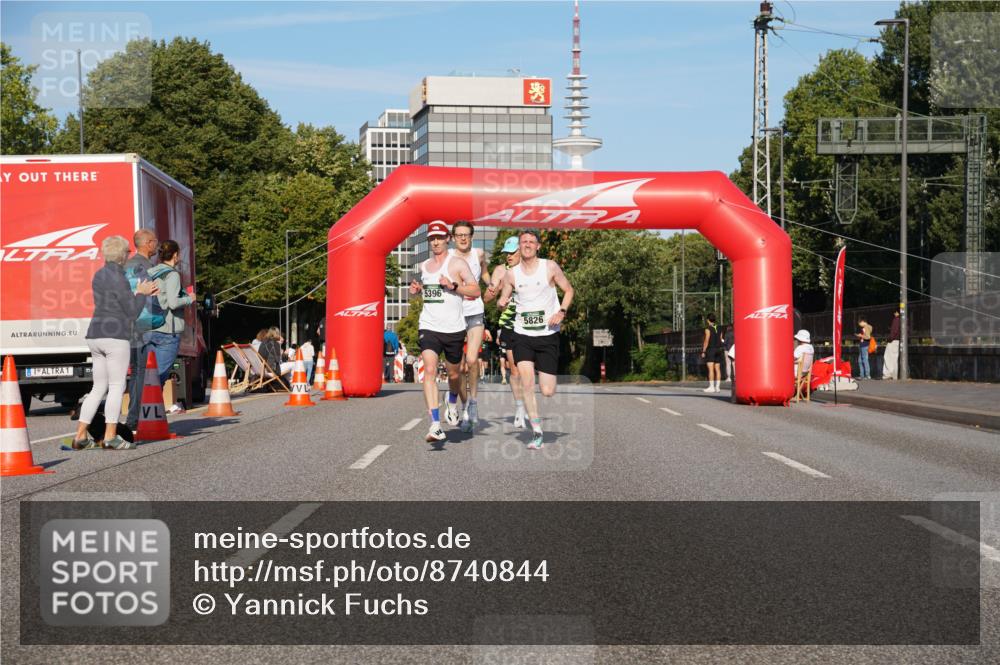 07.09.2025 - BARMER Alsterlauf Yannick Fuchs http://msf.ph/oto/8740844 07.09.2025 09:27:43 Laufen 1, 5396, 5826 meine-sportfotos.de