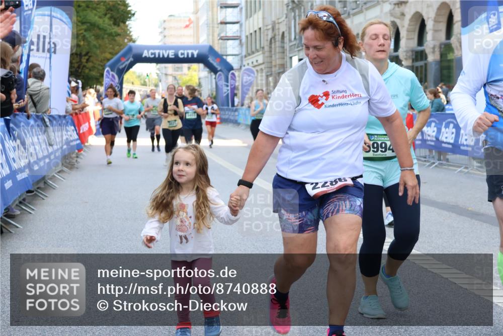 07.09.2025 - BARMER Alsterlauf Strokosch-Dieckow http://msf.ph/oto/8740888 07.09.2025 10:18:27 Ziel 2063, 2099, 2267, 2554, 2625, 3084, 3092, 3143, 3499, 3848, 3849, 4071, 4477, 4780, 4869, 8063 meine-sportfotos.de