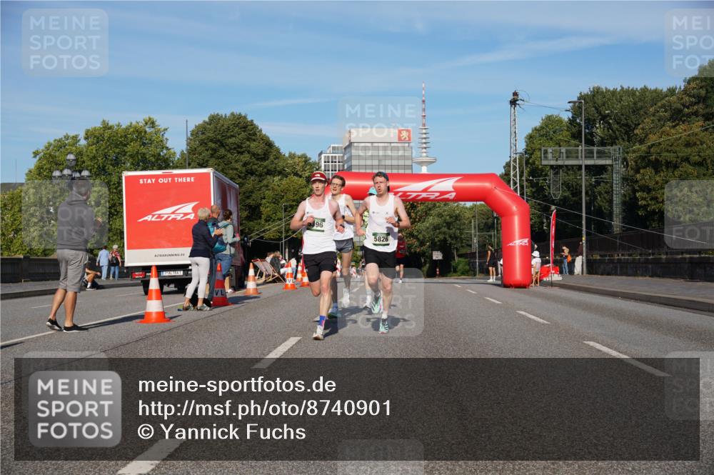 07.09.2025 - BARMER Alsterlauf Yannick Fuchs http://msf.ph/oto/8740901 07.09.2025 09:27:44 Laufen 96, 5826 meine-sportfotos.de