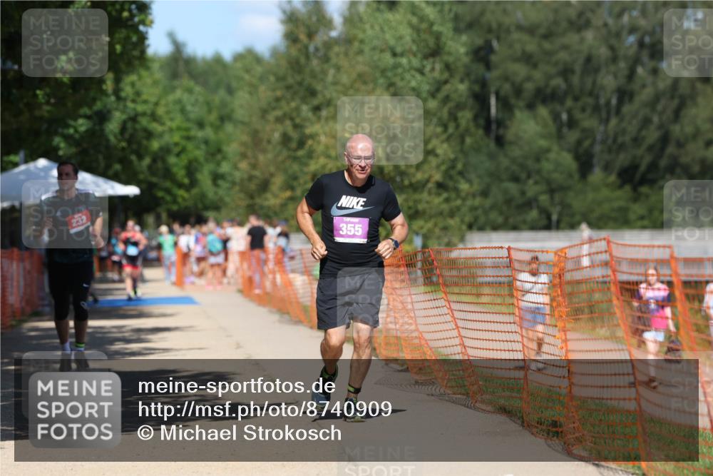 07.09.2025 - 19. Norderstedt Triathlon Michael Strokosch http://msf.ph/oto/8740909 07.09.2025 13:49:57 Laufen 232, 353, 355 meine-sportfotos.de