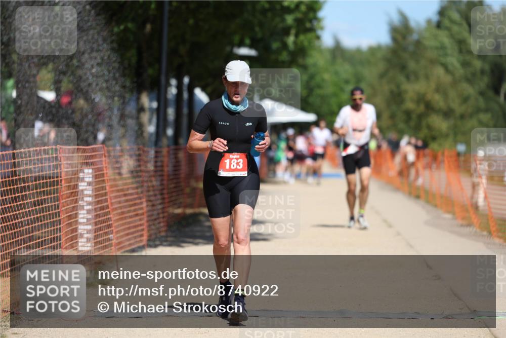 07.09.2025 - 19. Norderstedt Triathlon Michael Strokosch http://msf.ph/oto/8740922 07.09.2025 13:07:10 Laufen 183, 187 meine-sportfotos.de