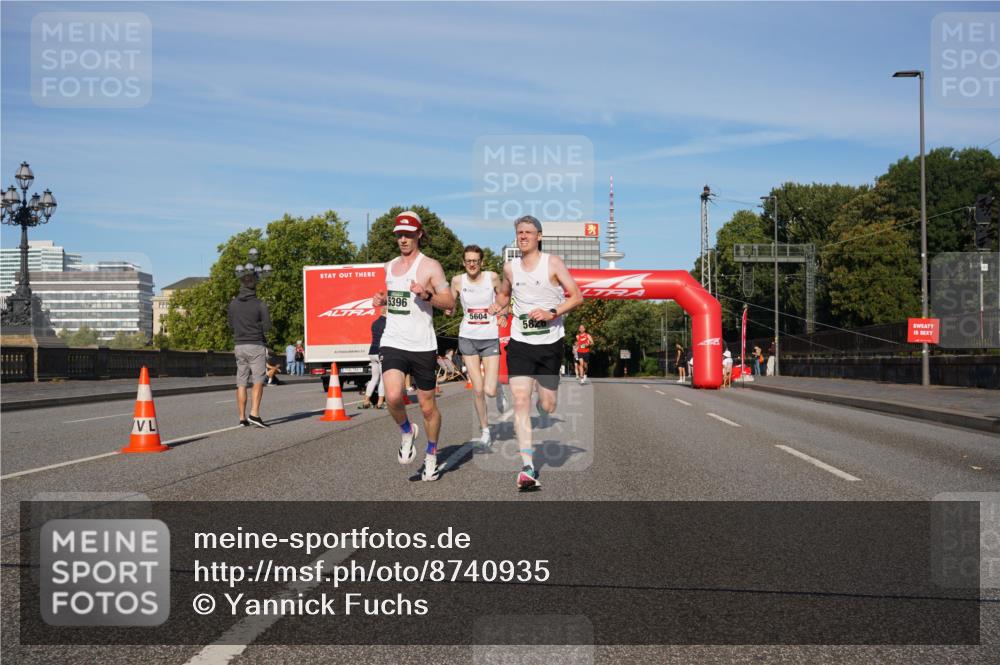 07.09.2025 - BARMER Alsterlauf Yannick Fuchs http://msf.ph/oto/8740935 07.09.2025 09:27:45 Laufen 86111, 5396, 5604 meine-sportfotos.de