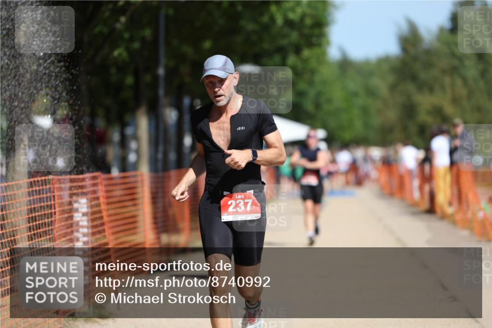 07.09.2025 - 19. Norderstedt Triathlon Michael Strokosch http://msf.ph/oto/8740992 07.09.2025 12:31:19 Laufen 215, 237, 1361 meine-sportfotos.de