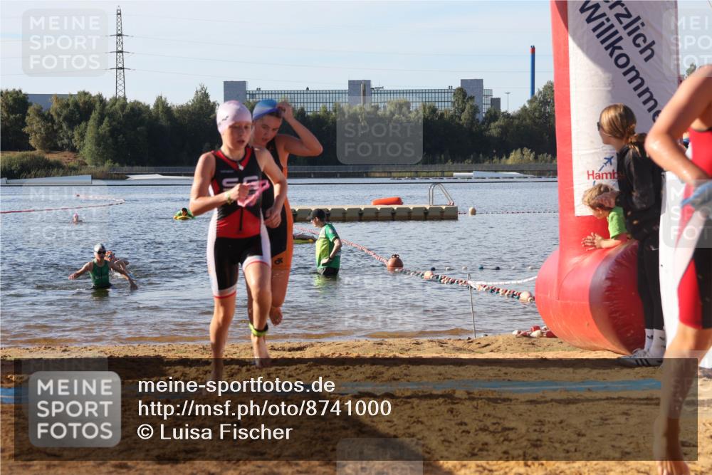 07.09.2025 - 19. Norderstedt Triathlon Luisa Fischer http://msf.ph/oto/8741000 07.09.2025 09:31:26 Schwimmen 571, 574, 579, 608, 632 meine-sportfotos.de