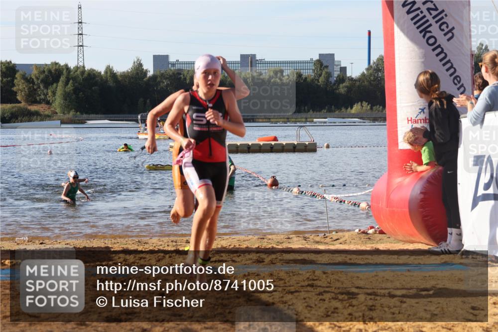 07.09.2025 - 19. Norderstedt Triathlon Luisa Fischer http://msf.ph/oto/8741005 07.09.2025 09:31:26 Schwimmen 571, 574, 579, 608, 632 meine-sportfotos.de