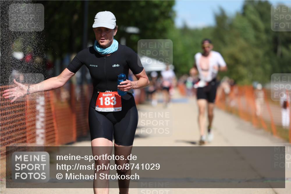 07.09.2025 - 19. Norderstedt Triathlon Michael Strokosch http://msf.ph/oto/8741029 07.09.2025 13:07:11 Laufen 183, 187 meine-sportfotos.de