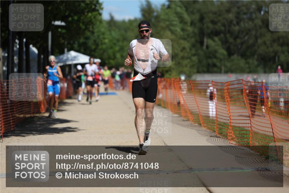 07.09.2025 - 19. Norderstedt Triathlon Michael Strokosch http://msf.ph/oto/8741048 07.09.2025 13:07:13 Laufen 183, 187, 1248 meine-sportfotos.de