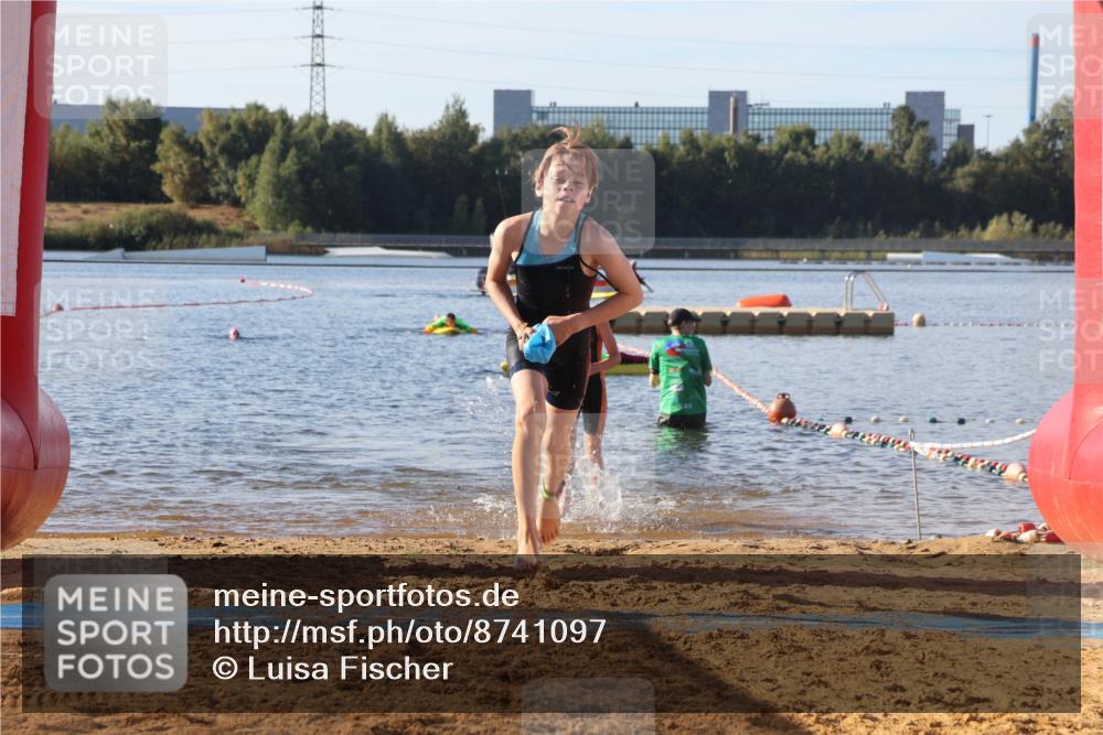 07.09.2025 - 19. Norderstedt Triathlon Luisa Fischer http://msf.ph/oto/8741097 07.09.2025 09:31:38 Schwimmen 560, 579, 581, 626, 632 meine-sportfotos.de