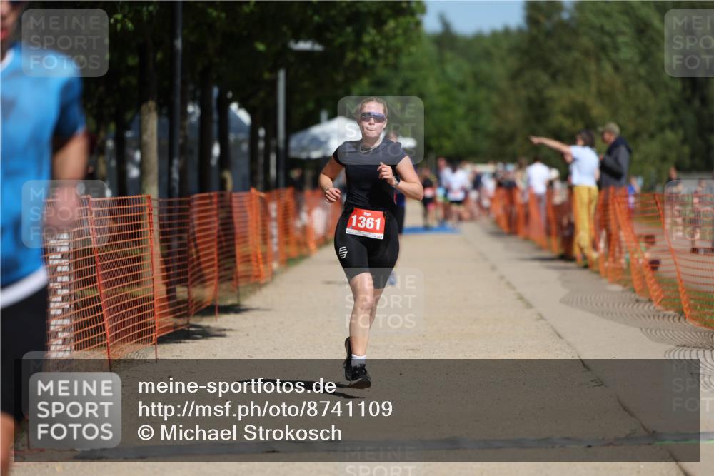 07.09.2025 - 19. Norderstedt Triathlon Michael Strokosch http://msf.ph/oto/8741109 07.09.2025 12:31:23 Laufen 215, 237, 1231, 1361 meine-sportfotos.de