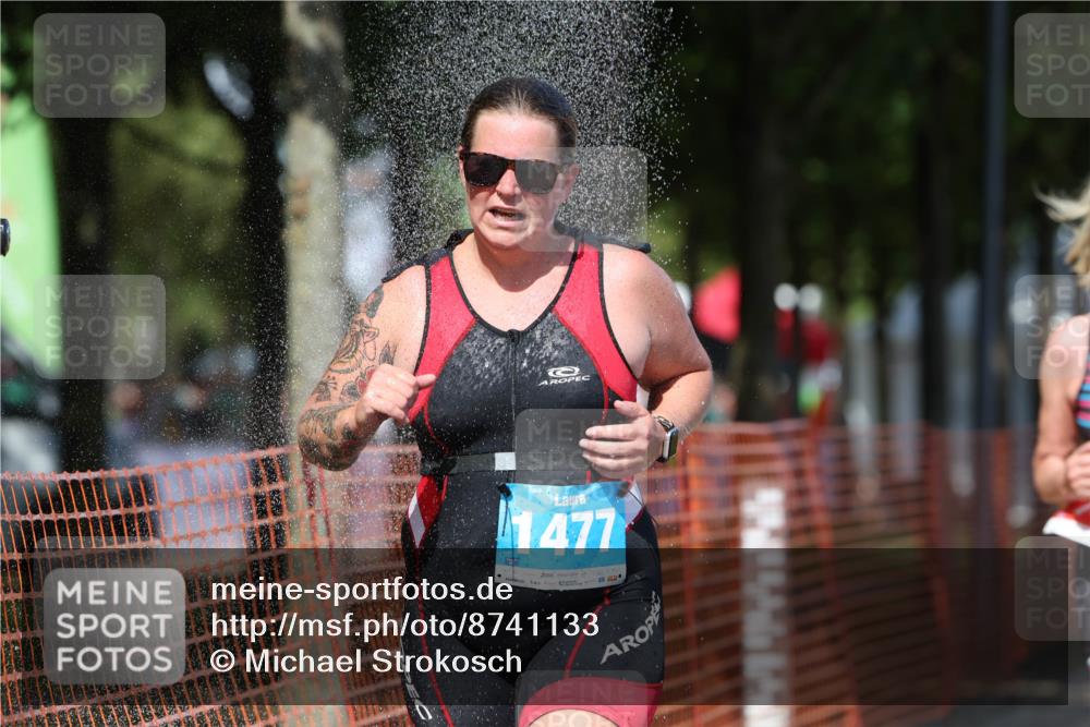 07.09.2025 - 19. Norderstedt Triathlon Michael Strokosch http://msf.ph/oto/8741133 07.09.2025 13:50:24 Laufen 160, 747, 1477 meine-sportfotos.de
