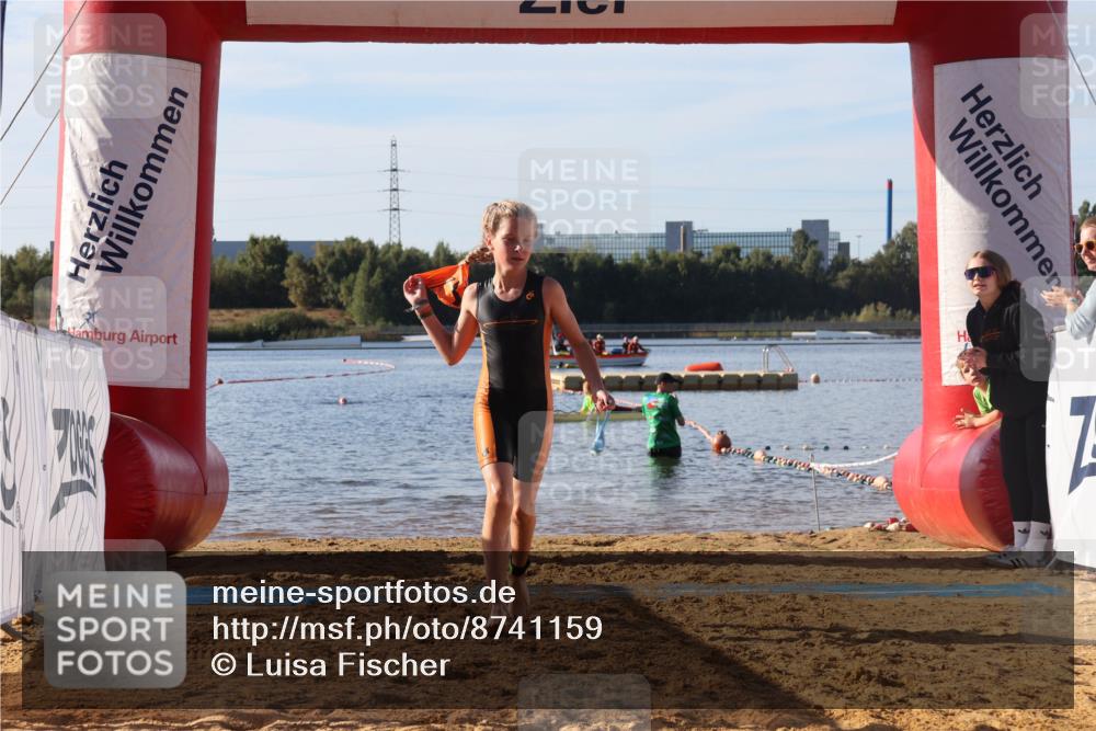 07.09.2025 - 19. Norderstedt Triathlon Luisa Fischer http://msf.ph/oto/8741159 07.09.2025 09:31:43 Schwimmen 560, 581, 626 meine-sportfotos.de
