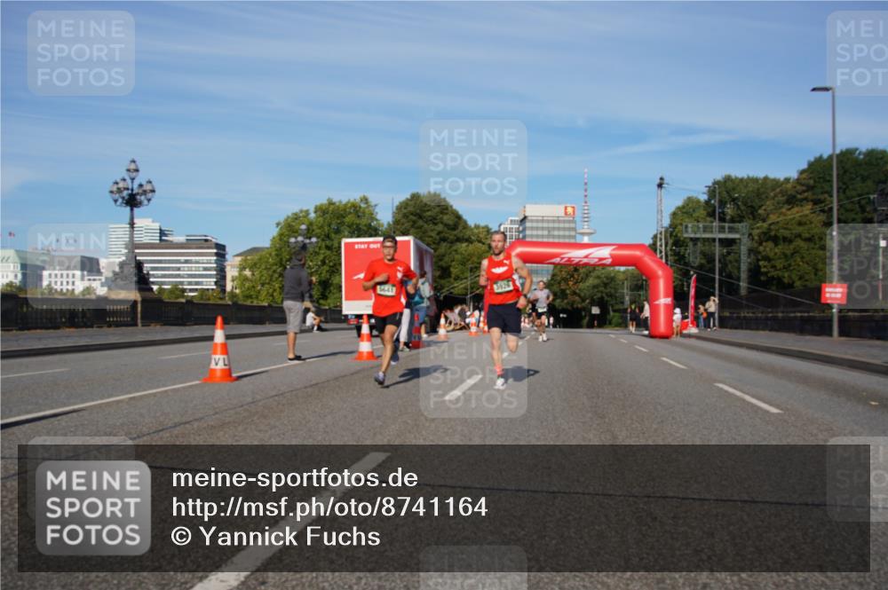 07.09.2025 - BARMER Alsterlauf Yannick Fuchs http://msf.ph/oto/8741164 07.09.2025 09:27:50 Laufen 5641, 3926 meine-sportfotos.de