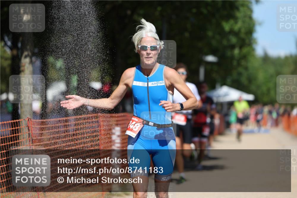 07.09.2025 - 19. Norderstedt Triathlon Michael Strokosch http://msf.ph/oto/8741183 07.09.2025 13:07:21 Laufen 718, 732, 814, 1248 meine-sportfotos.de