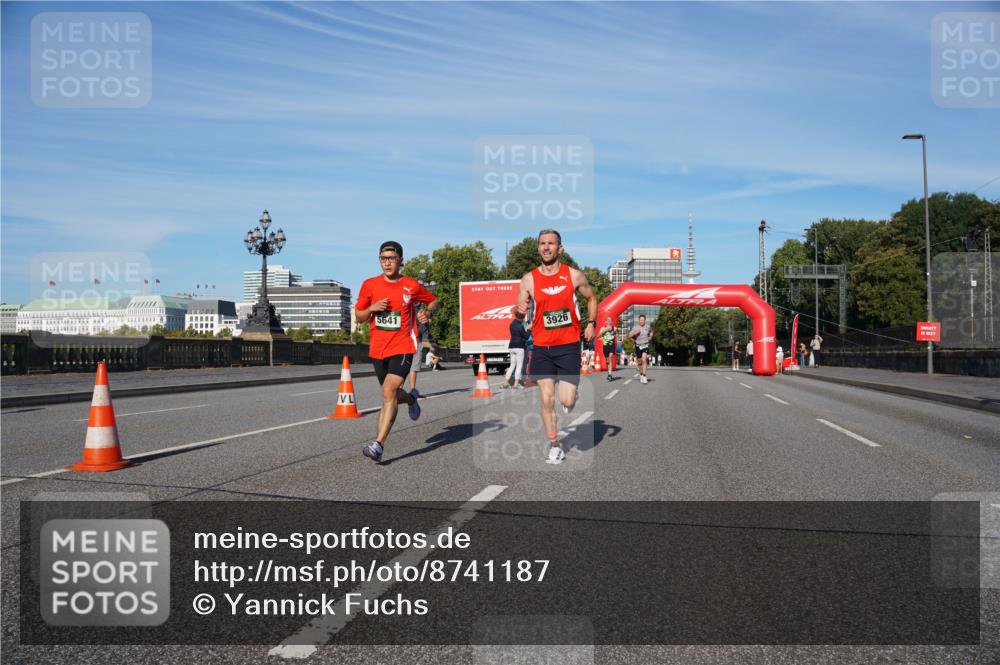 07.09.2025 - BARMER Alsterlauf Yannick Fuchs http://msf.ph/oto/8741187 07.09.2025 09:27:51 Laufen 5641, 3926 meine-sportfotos.de