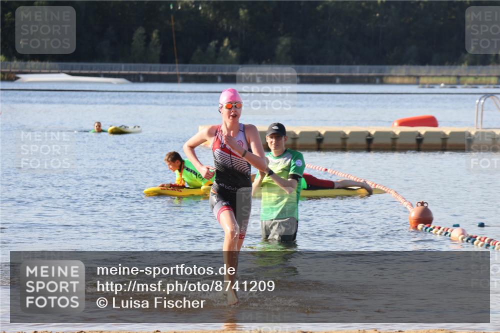 07.09.2025 - 19. Norderstedt Triathlon Luisa Fischer http://msf.ph/oto/8741209 07.09.2025 09:32:37 Schwimmen 628 meine-sportfotos.de