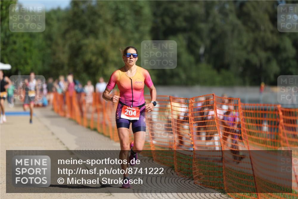 07.09.2025 - 19. Norderstedt Triathlon Michael Strokosch http://msf.ph/oto/8741222 07.09.2025 11:53:12 Laufen 204, 1174, 1203 meine-sportfotos.de
