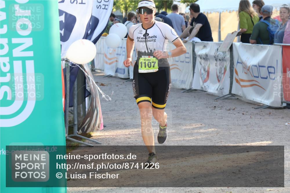 07.09.2025 - 19. Norderstedt Triathlon Luisa Fischer http://msf.ph/oto/8741226 07.09.2025 16:56:50 Ziel 1107 meine-sportfotos.de