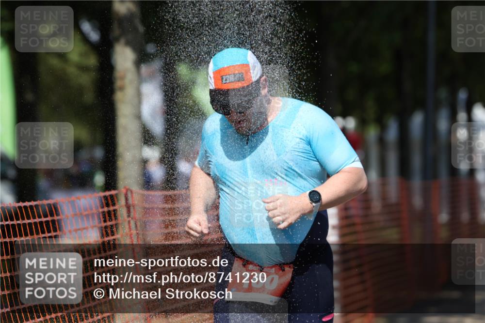 07.09.2025 - 19. Norderstedt Triathlon Michael Strokosch http://msf.ph/oto/8741230 07.09.2025 13:50:27 Laufen 160, 235, 747, 1477 meine-sportfotos.de