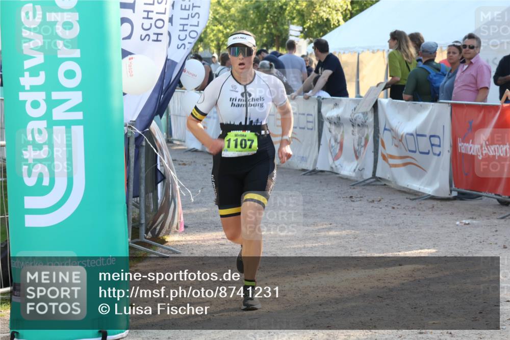 07.09.2025 - 19. Norderstedt Triathlon Luisa Fischer http://msf.ph/oto/8741231 07.09.2025 16:56:50 Ziel 1107 meine-sportfotos.de