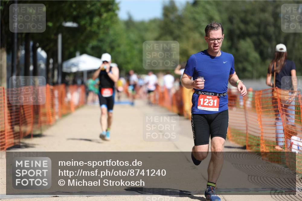07.09.2025 - 19. Norderstedt Triathlon Michael Strokosch http://msf.ph/oto/8741240 07.09.2025 12:31:29 Laufen 850, 1231, 1361 meine-sportfotos.de