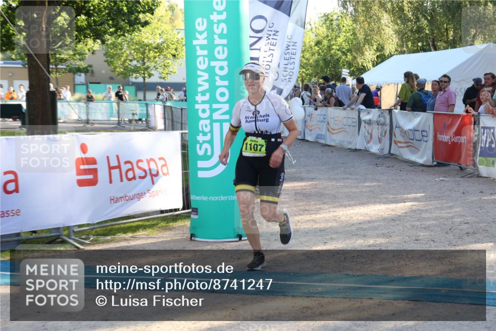 07.09.2025 - 19. Norderstedt Triathlon Luisa Fischer http://msf.ph/oto/8741247 07.09.2025 16:56:52 Ziel 1107 meine-sportfotos.de