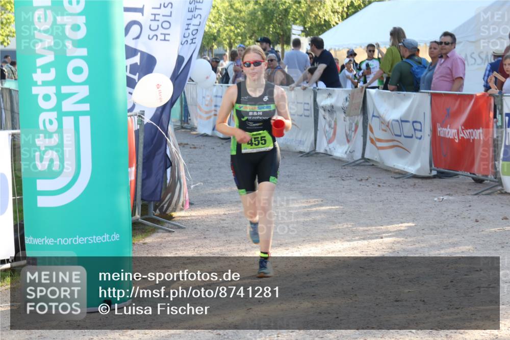 07.09.2025 - 19. Norderstedt Triathlon Luisa Fischer http://msf.ph/oto/8741281 07.09.2025 16:57:05 Ziel 455 meine-sportfotos.de