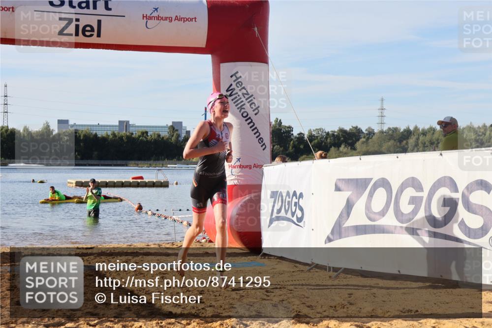 07.09.2025 - 19. Norderstedt Triathlon Luisa Fischer http://msf.ph/oto/8741295 07.09.2025 09:32:41 Schwimmen 628 meine-sportfotos.de