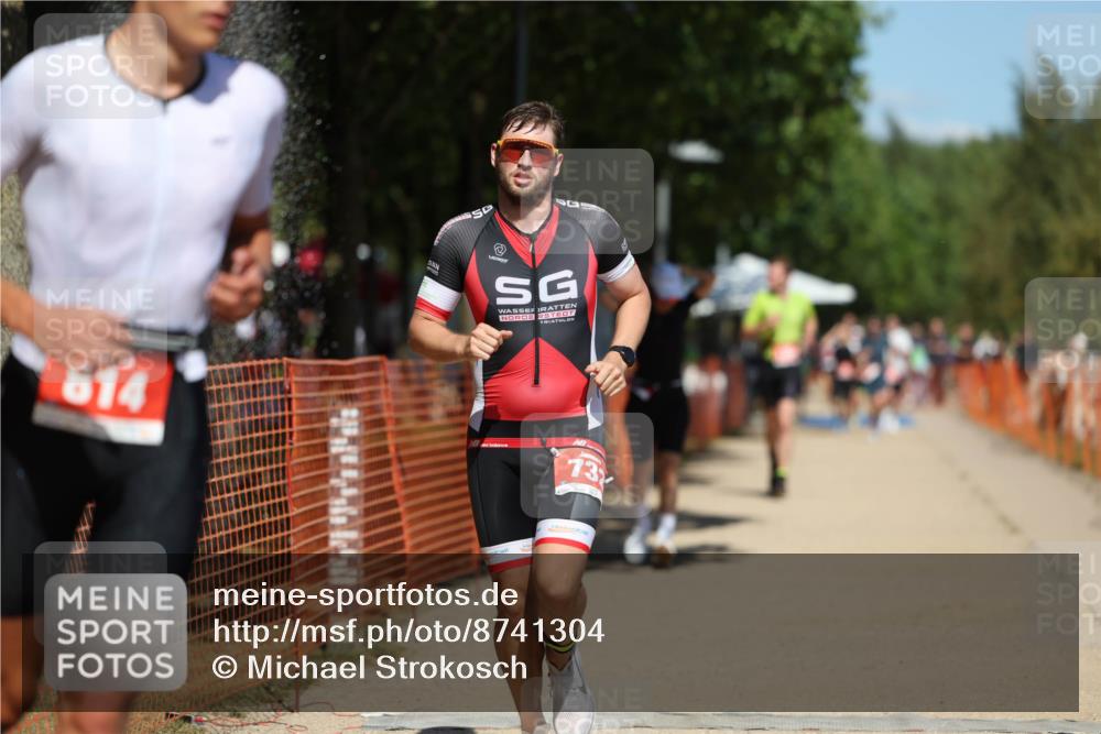 07.09.2025 - 19. Norderstedt Triathlon Michael Strokosch http://msf.ph/oto/8741304 07.09.2025 13:07:24 Laufen 718, 732, 814, 1248, 1384 meine-sportfotos.de